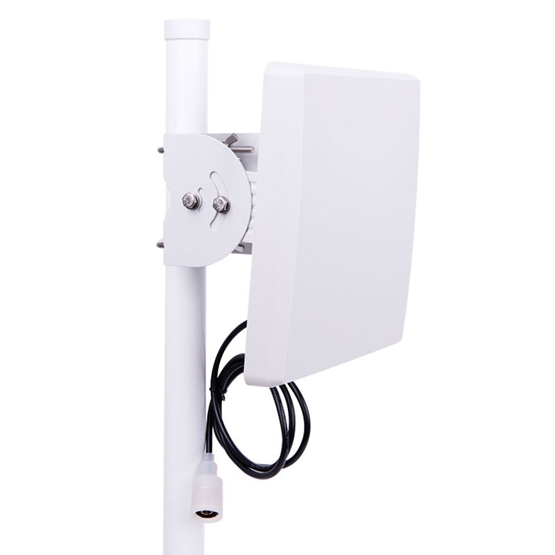 2.4 GHz 14 dBi  2-port V+H Panel Antenna